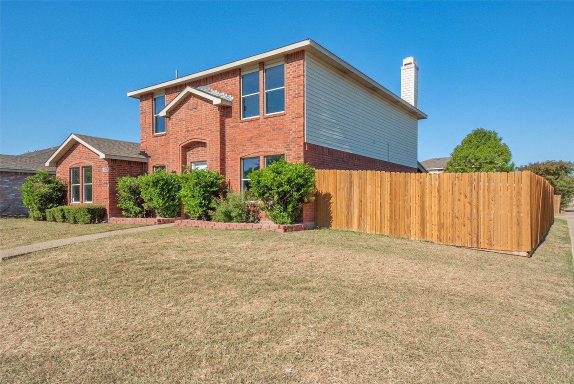 1628 Deerwood Drive Rockwall TX 75032