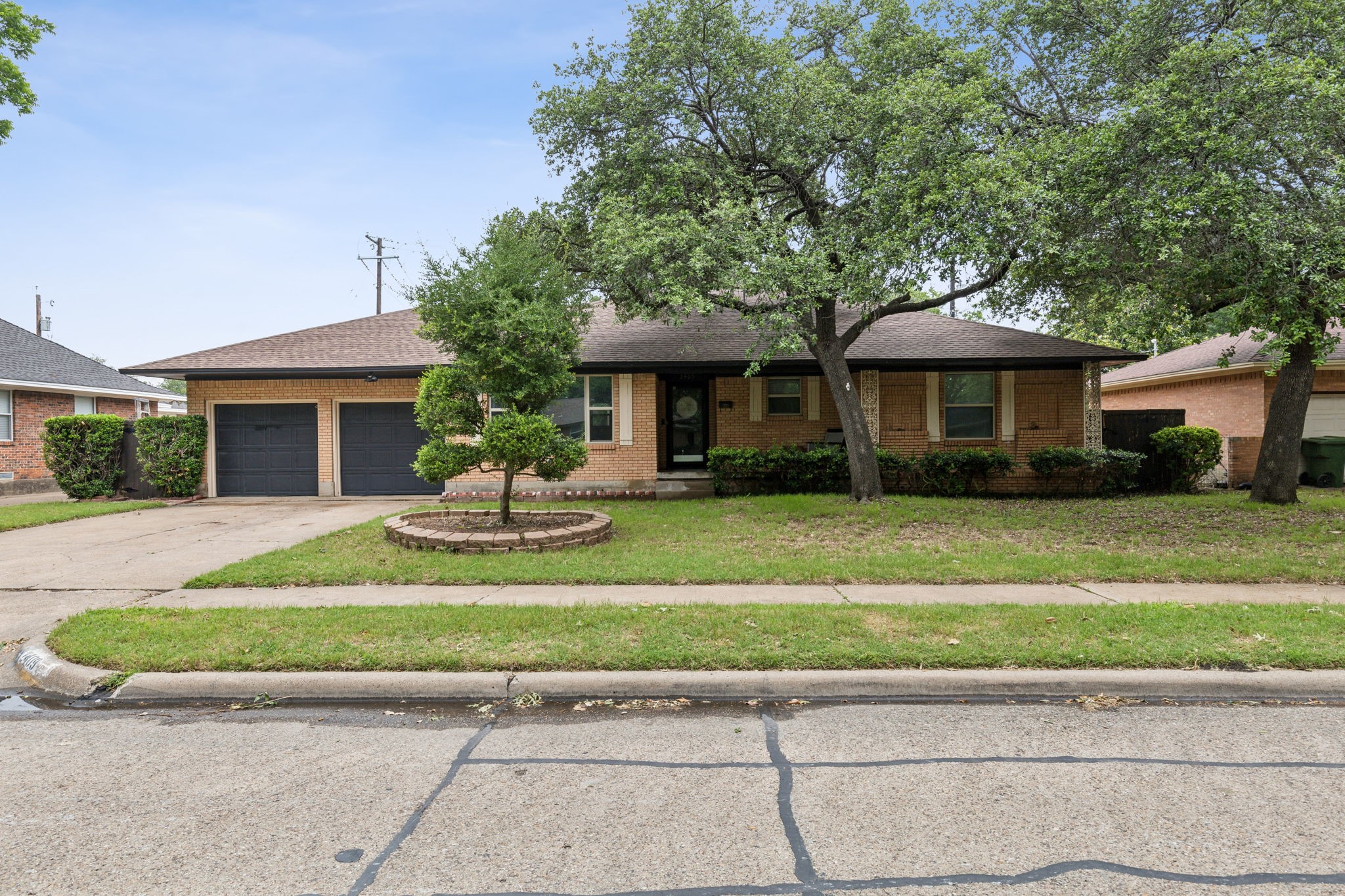2409 Mockingbird Lane Garland TX 75042