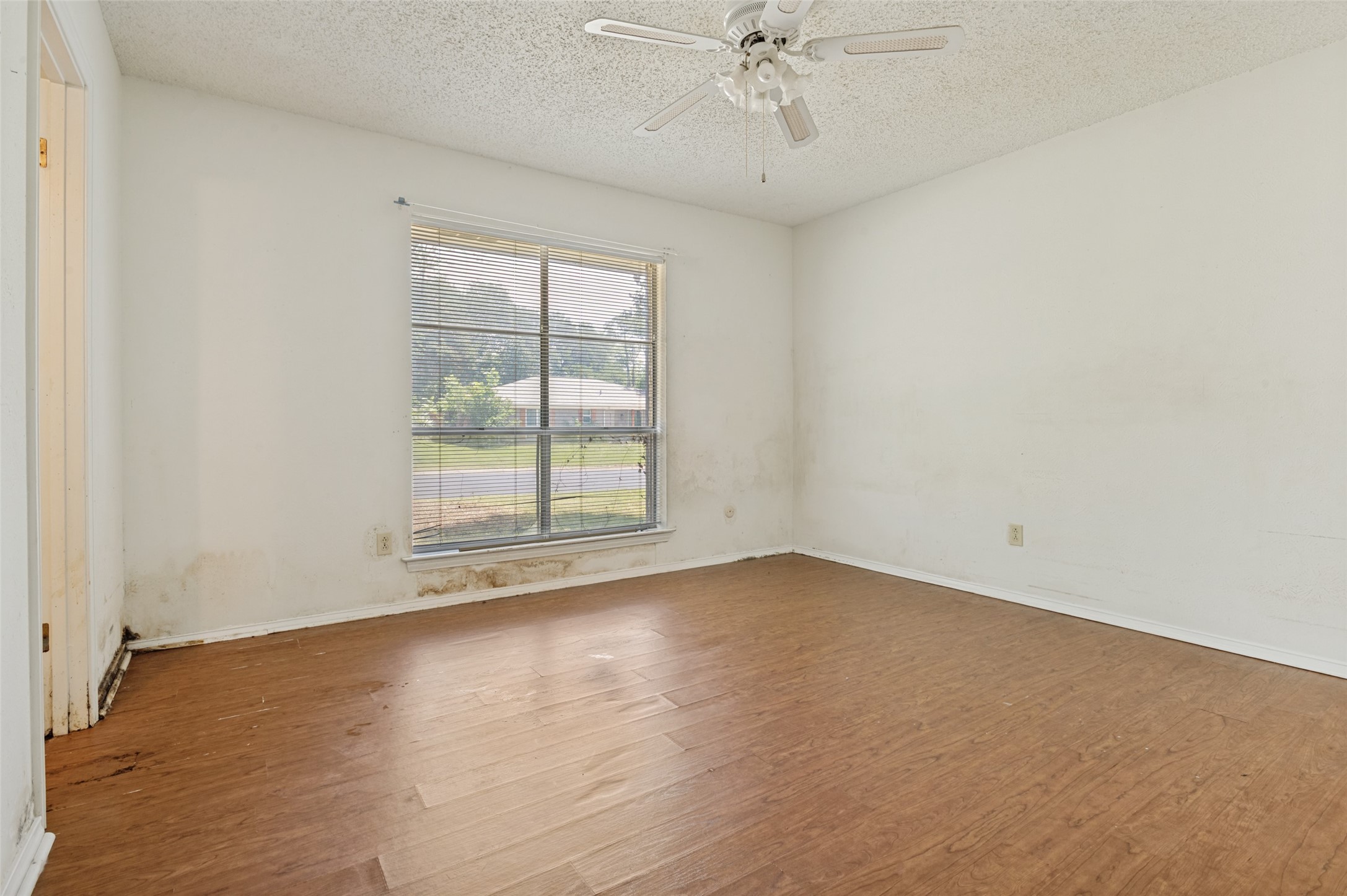 1121 Billie Ruth Lane Hurst TX 76053