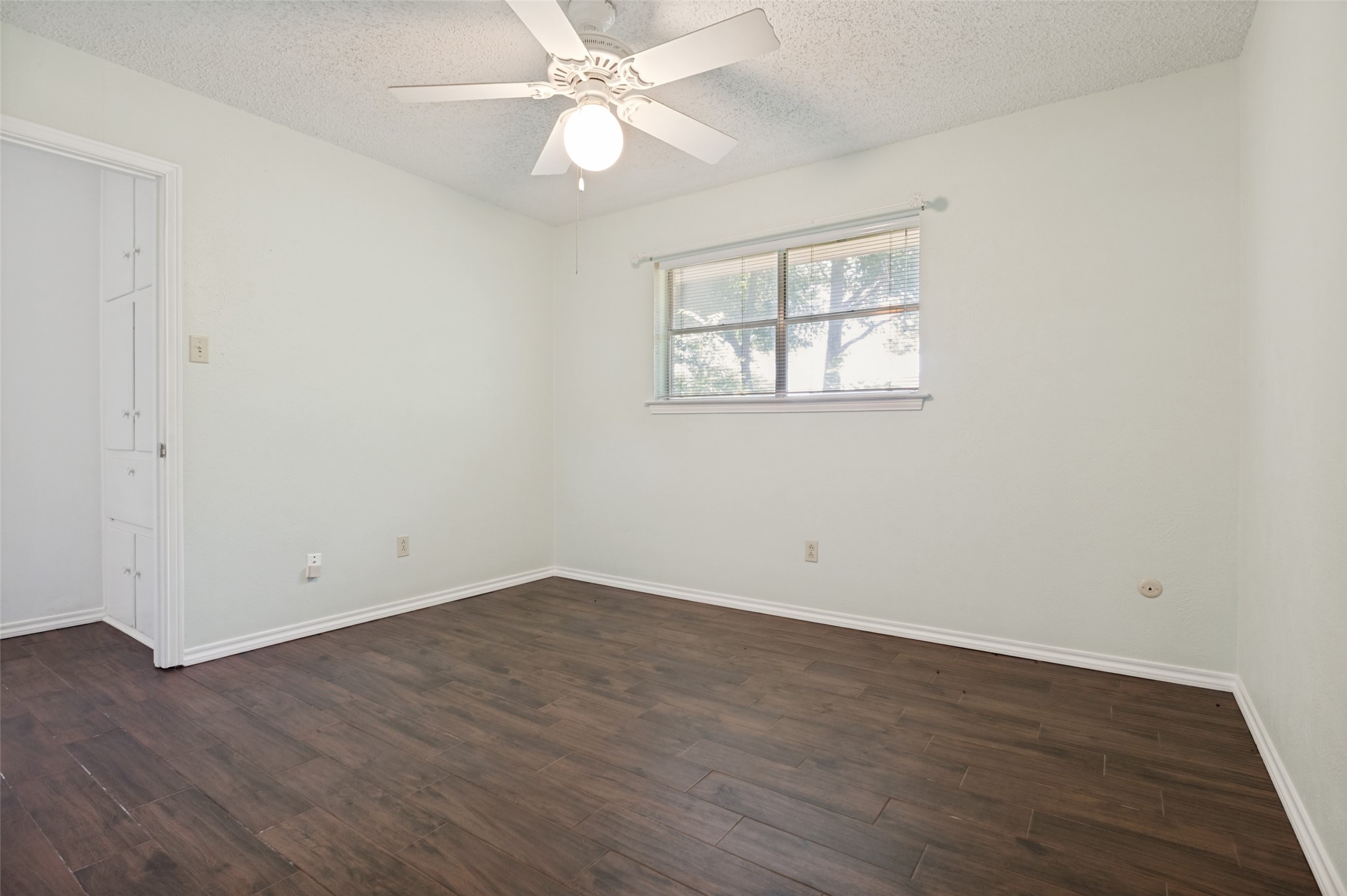 1121 Billie Ruth Lane Hurst TX 76053