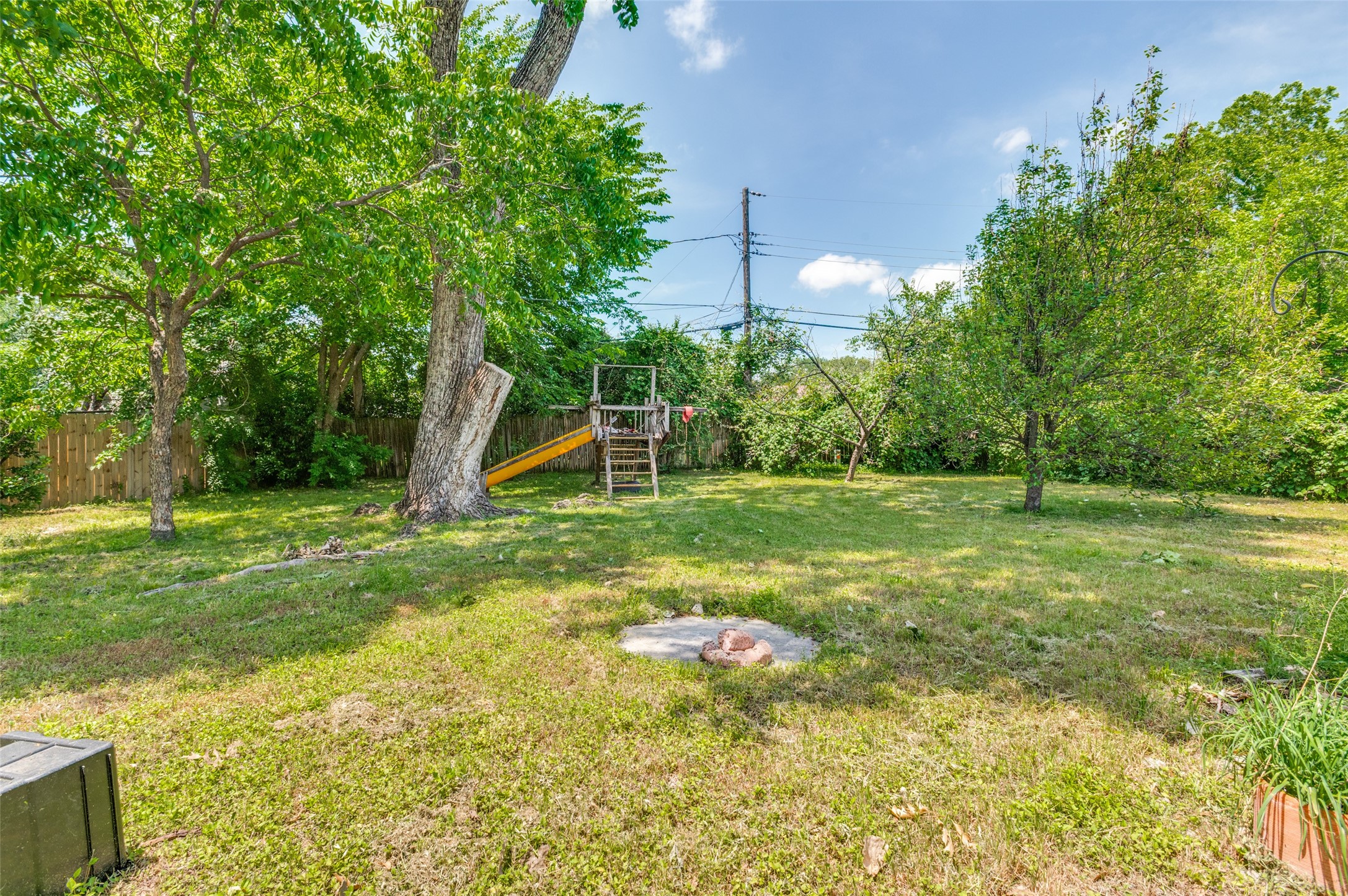 1121 Billie Ruth Lane Hurst TX 76053