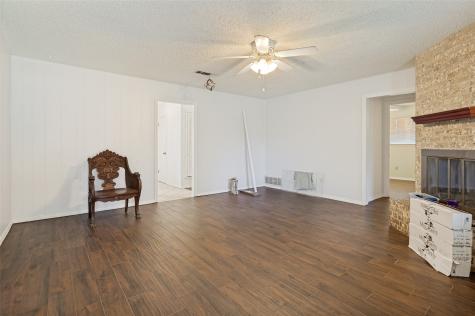 1121 Billie Ruth Lane Hurst TX 76053
