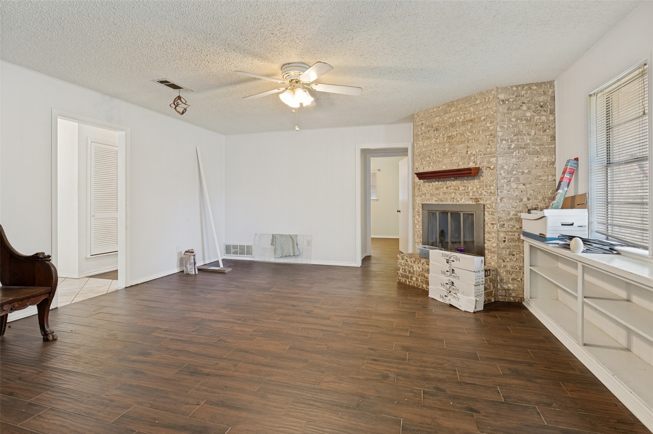 1121 Billie Ruth Lane Hurst TX 76053