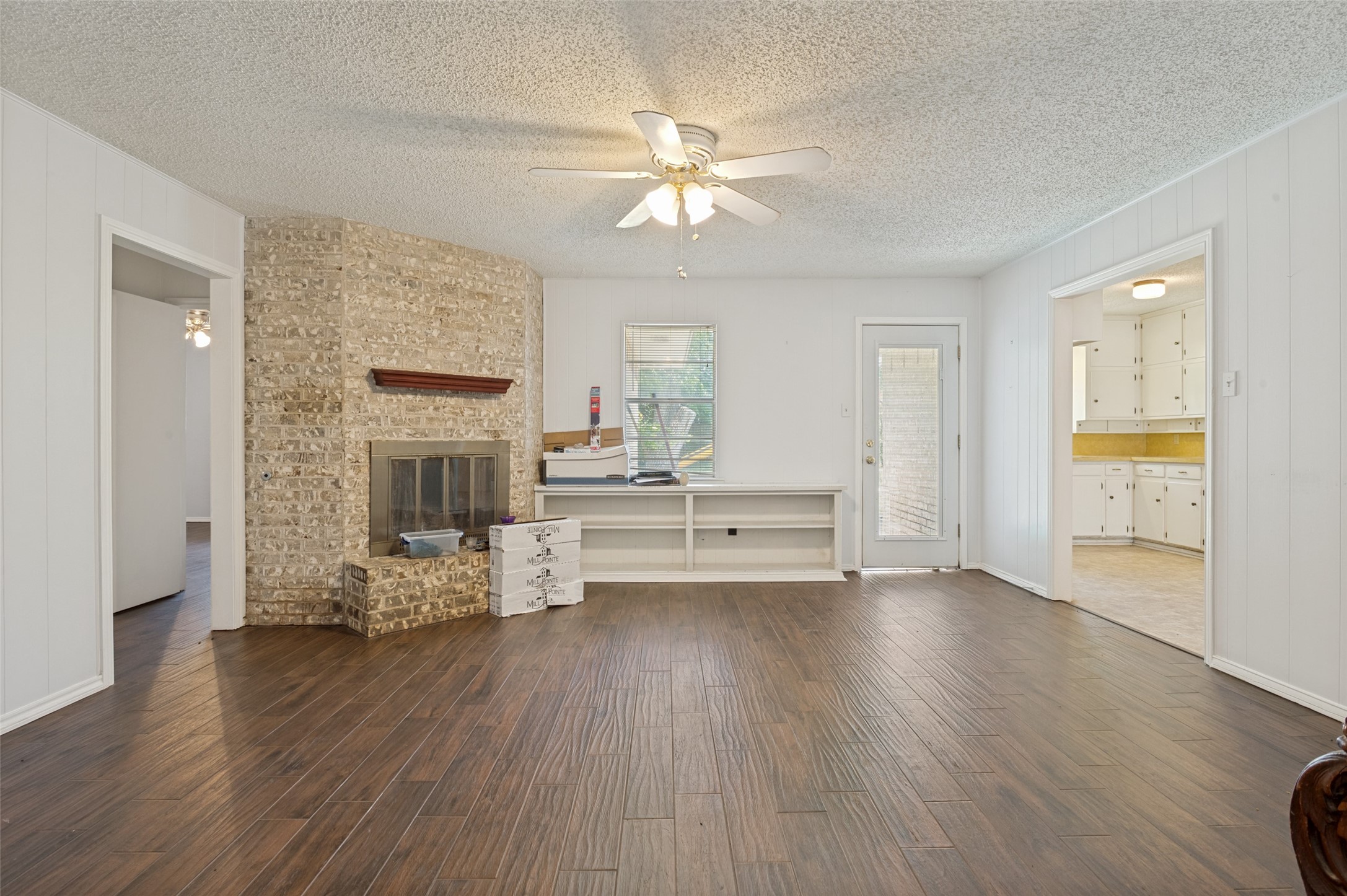 1121 Billie Ruth Lane Hurst TX 76053
