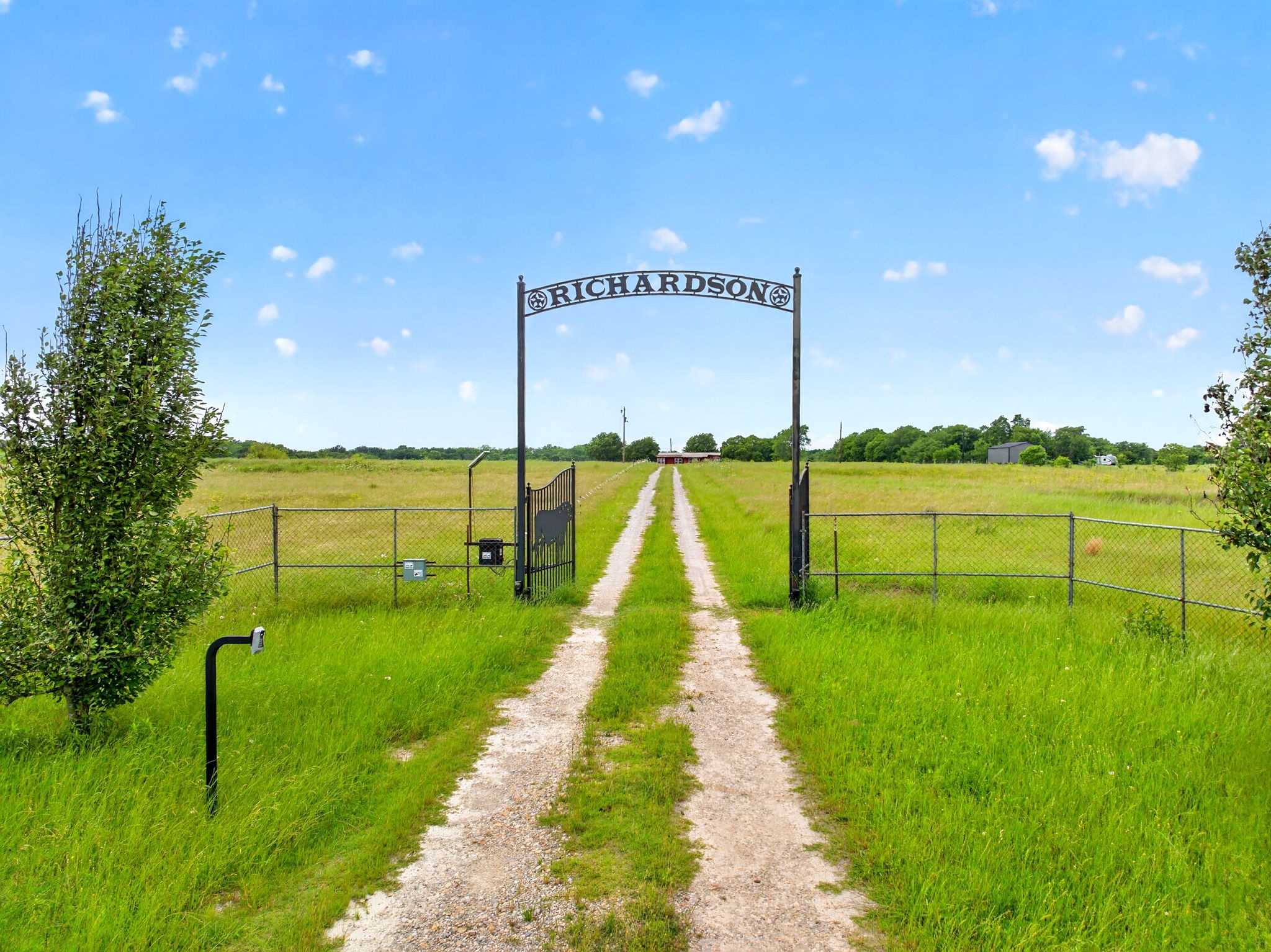994 County Road 3925 Wolfe City TX 75496