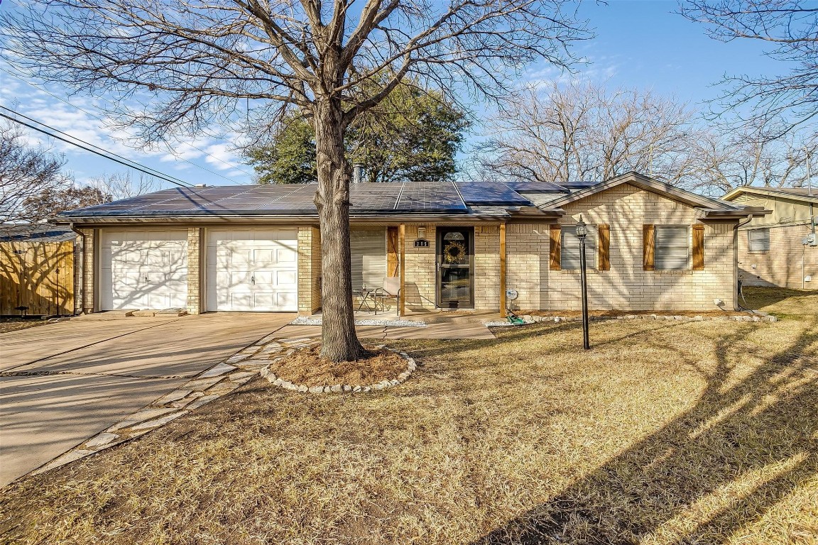 305 NE Todd Street Burleson TX 76028
