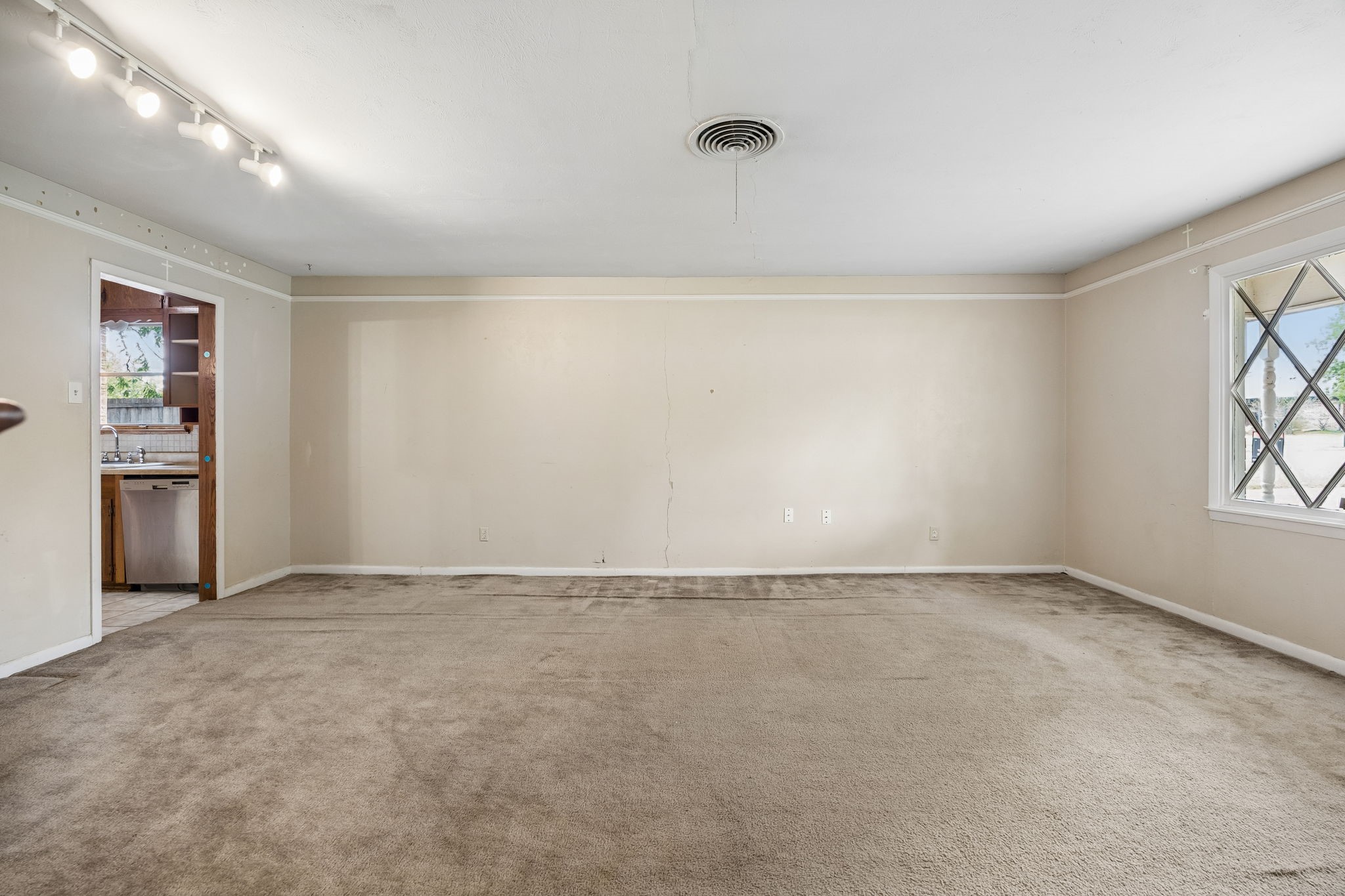 1548 Carl Street Fort Worth TX 76103