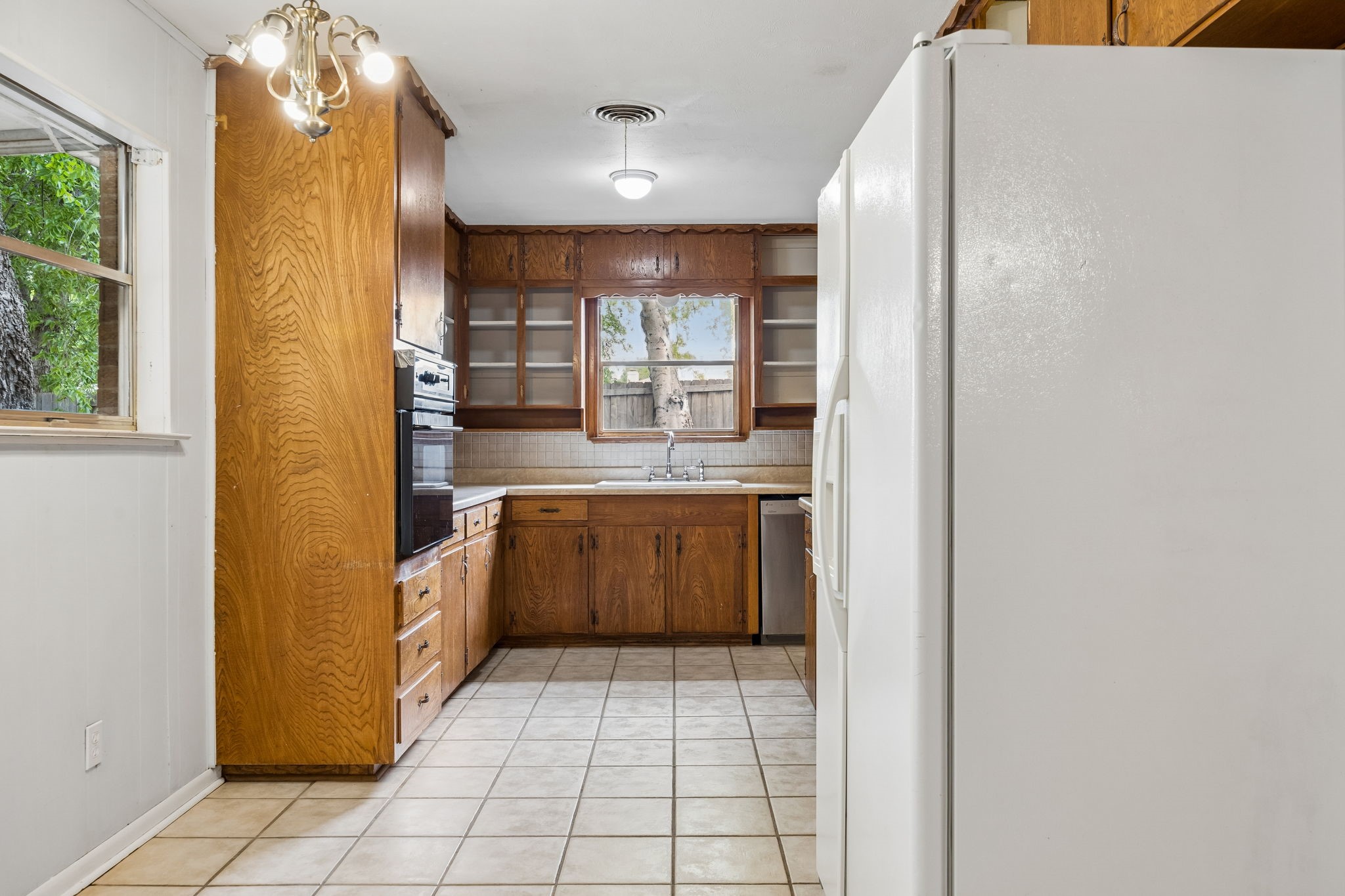 1548 Carl Street Fort Worth TX 76103