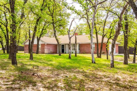 685 County Road 3673 Paradise TX 76073