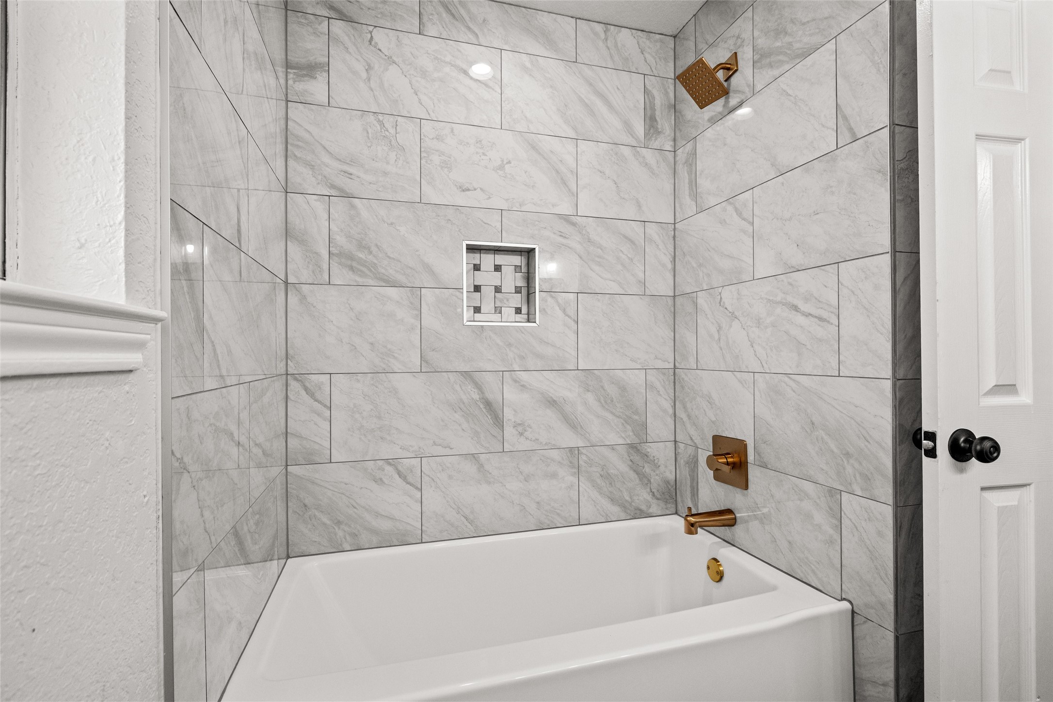685 County Road 3673 Paradise TX 76073