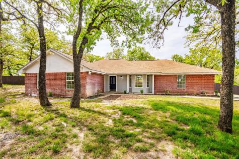 685 County Road 3673 Paradise TX 76073