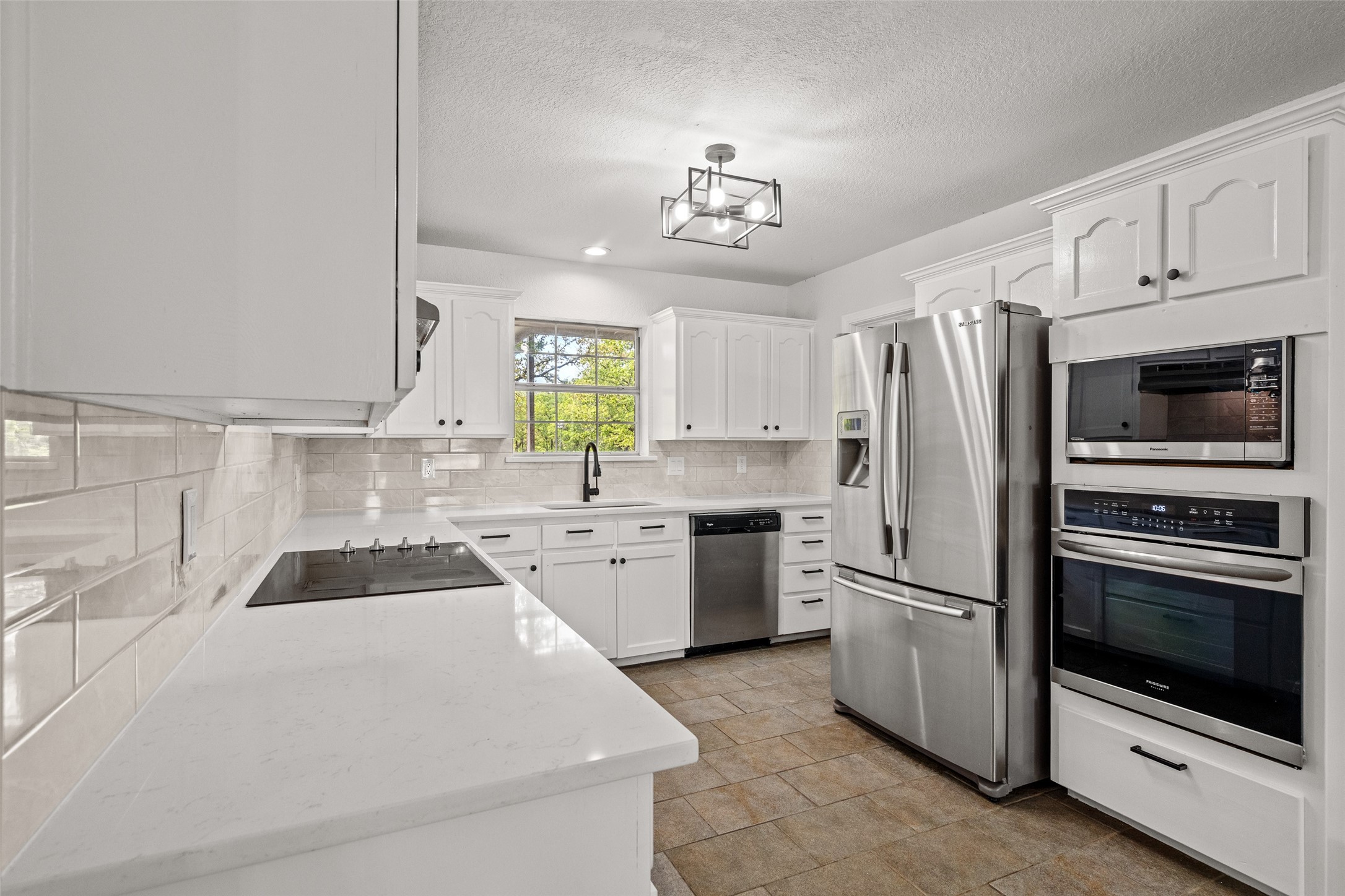 685 County Road 3673 Paradise TX 76073