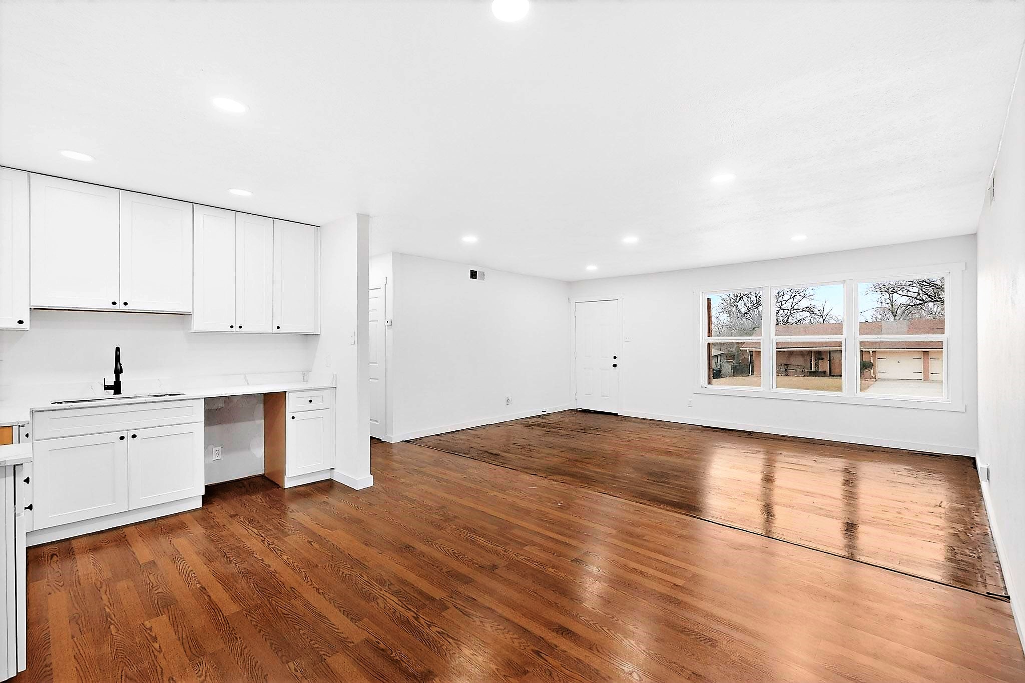 1816 Ellington Drive Fort Worth TX 76112