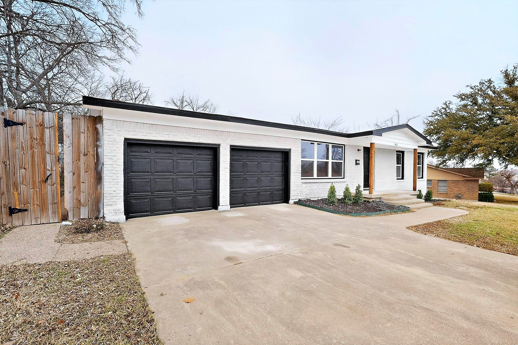 1816 Ellington Drive Fort Worth TX 76112
