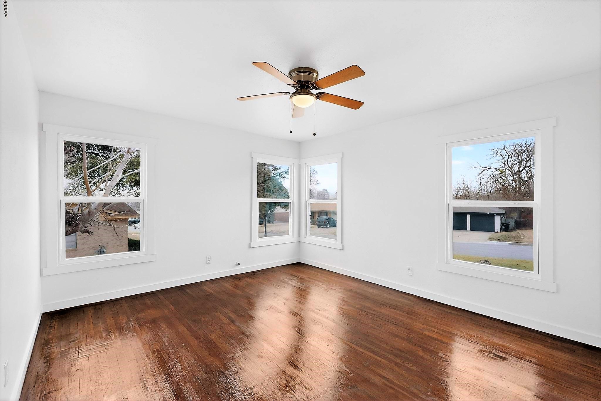1816 Ellington Drive Fort Worth TX 76112