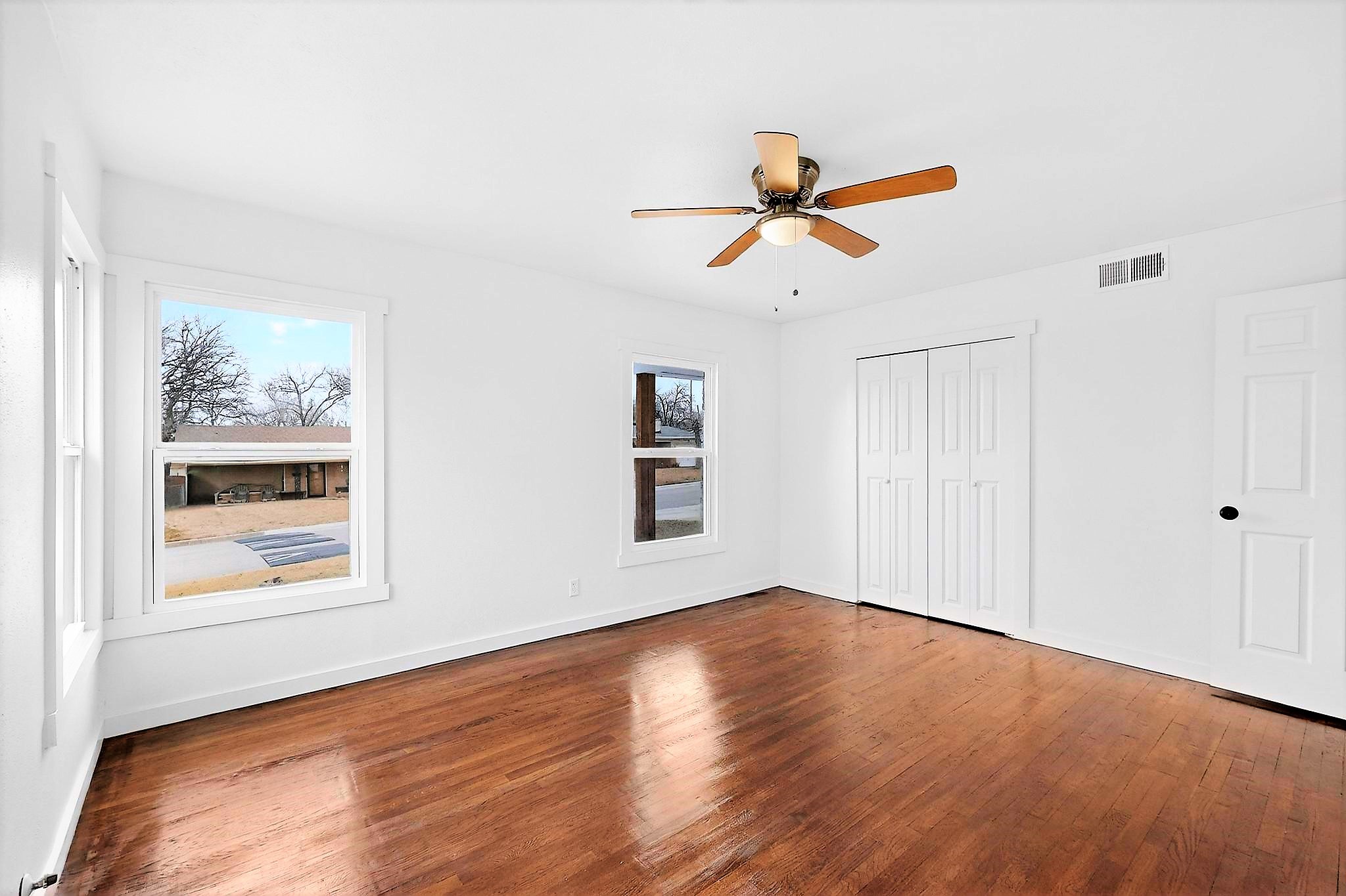 1816 Ellington Drive Fort Worth TX 76112