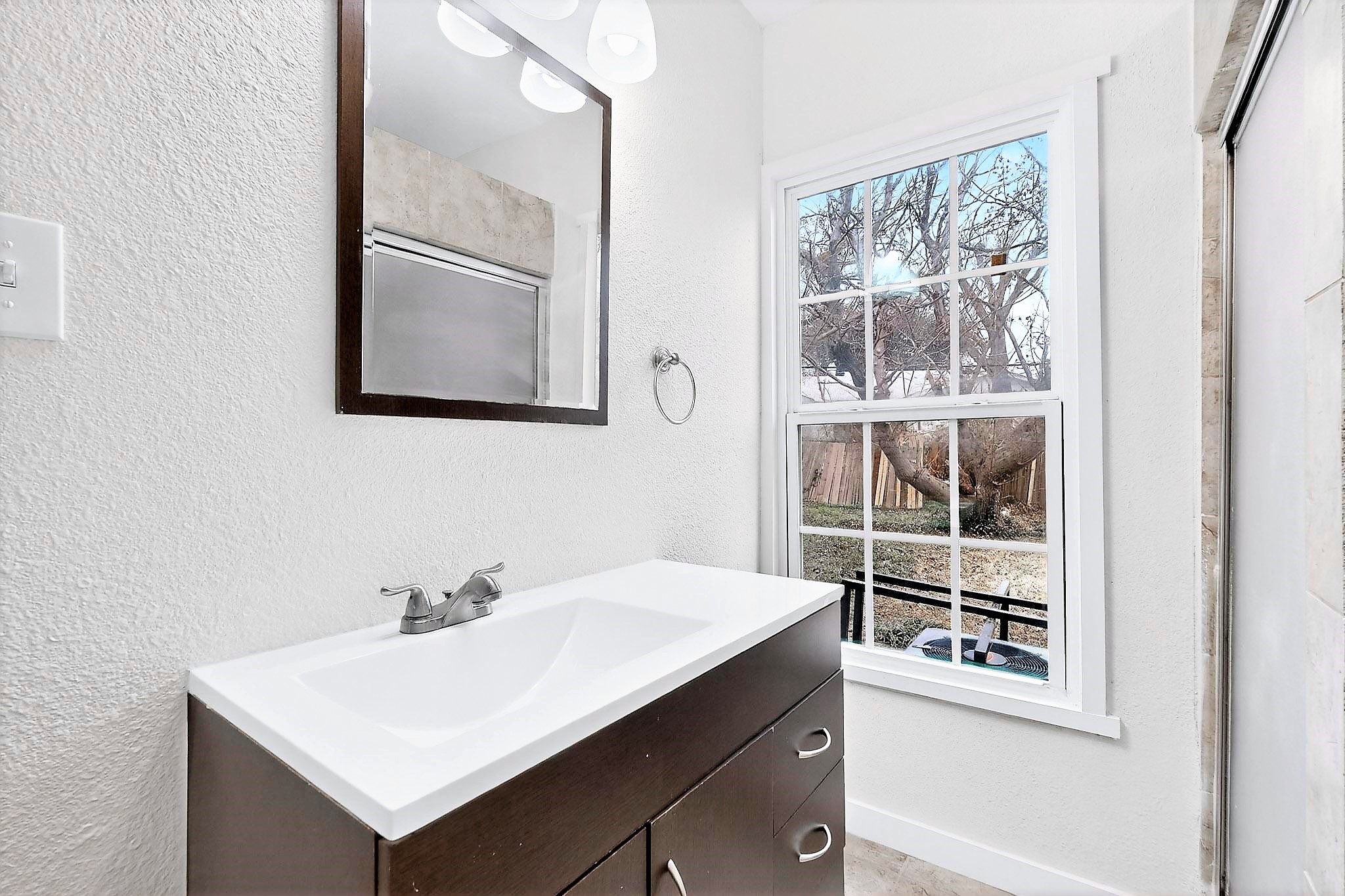 1816 Ellington Drive Fort Worth TX 76112