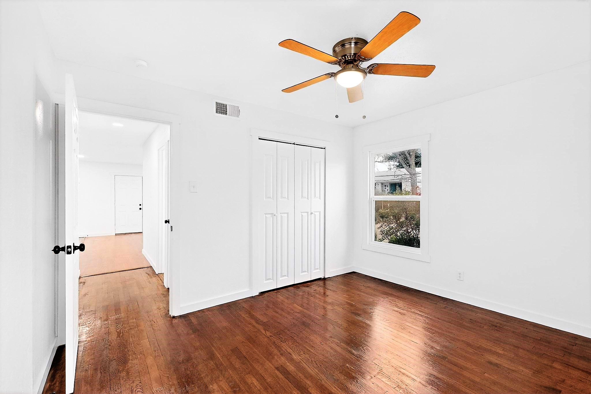 1816 Ellington Drive Fort Worth TX 76112