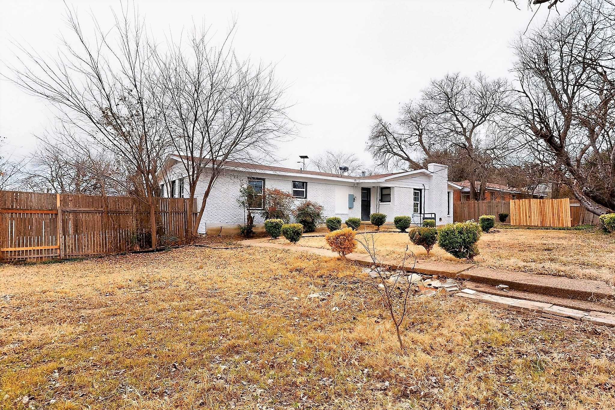 1816 Ellington Drive Fort Worth TX 76112