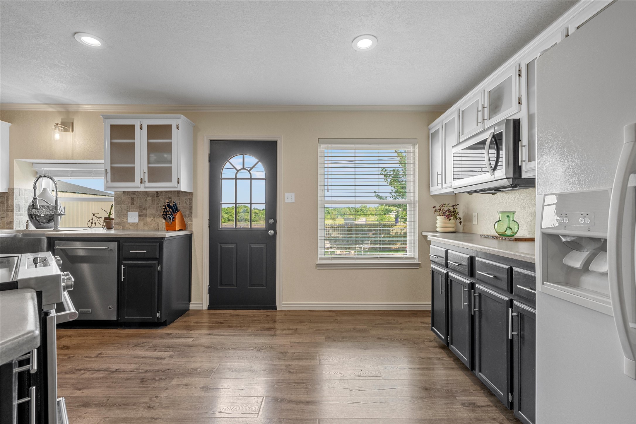 105 James Wesley Drive Robinson TX 76706