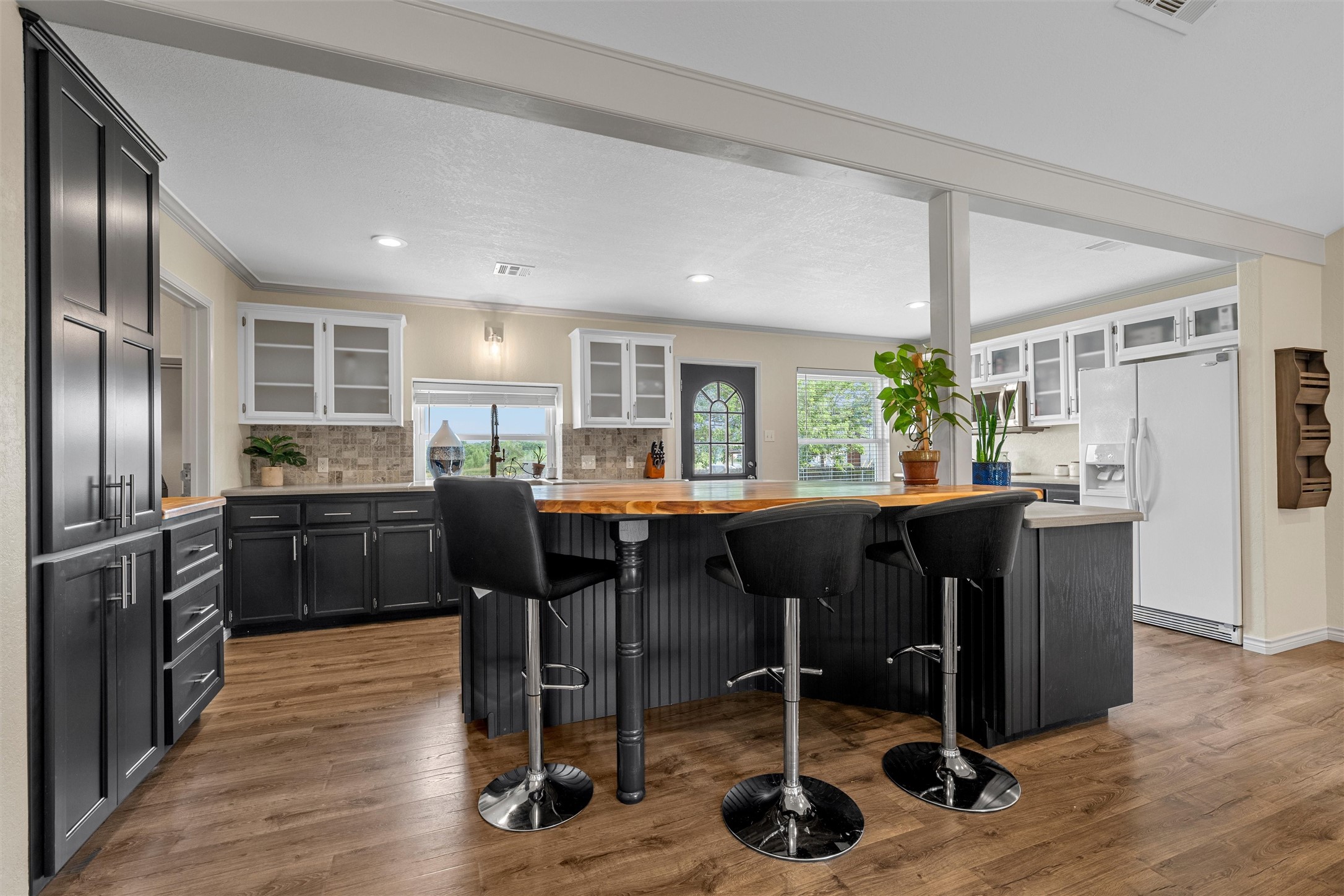 105 James Wesley Drive Robinson TX 76706