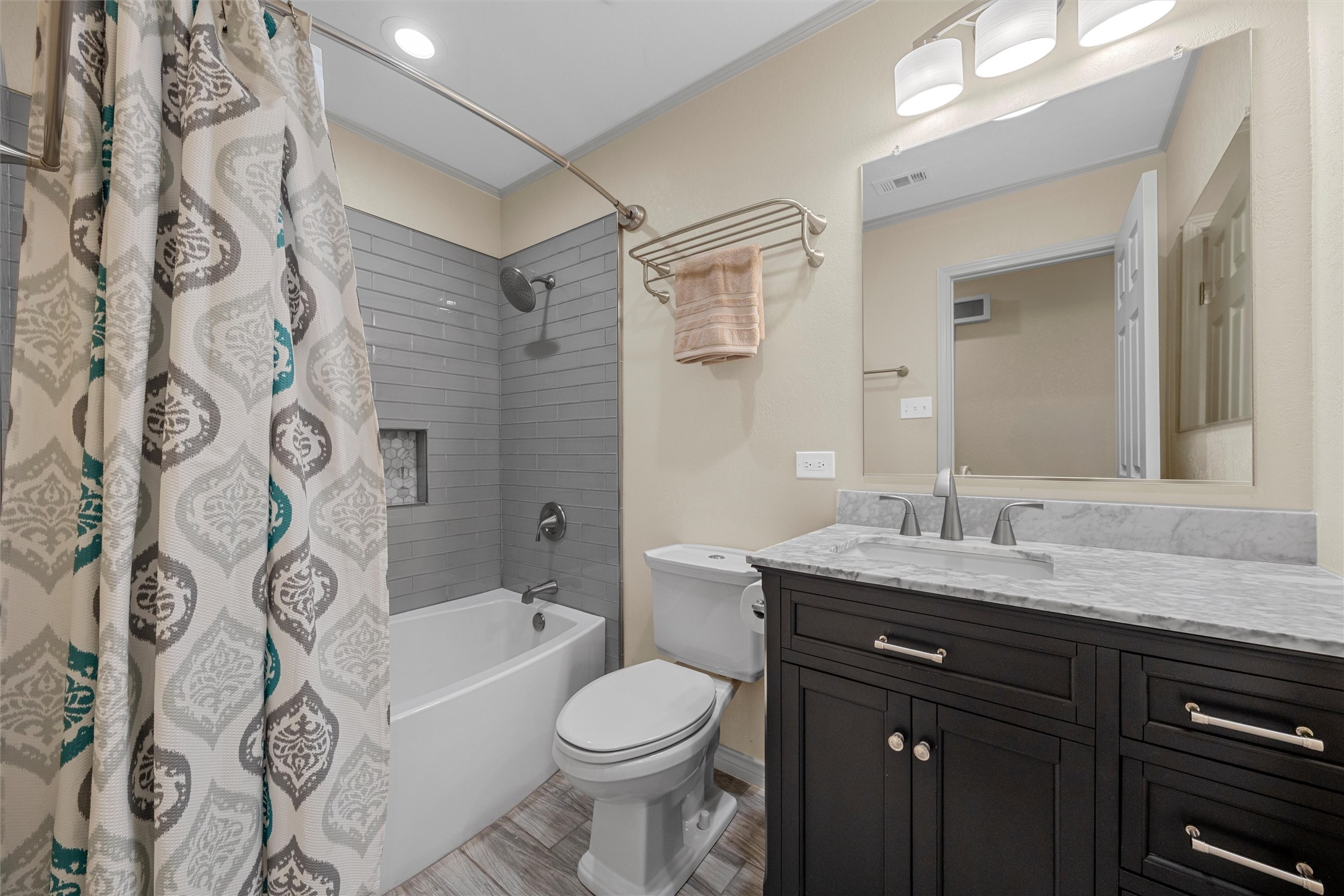 105 James Wesley Drive Robinson TX 76706