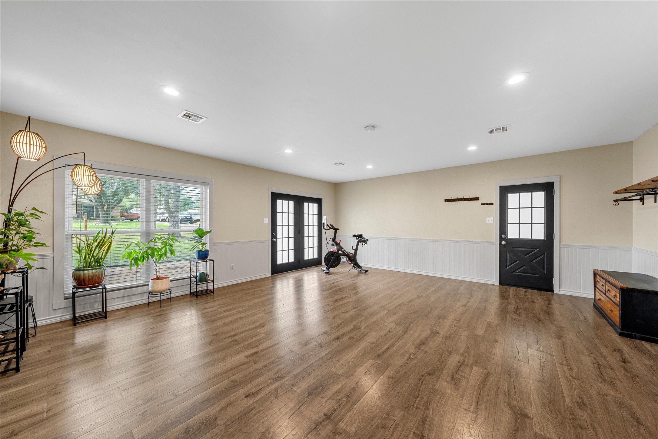 105 James Wesley Drive Robinson TX 76706
