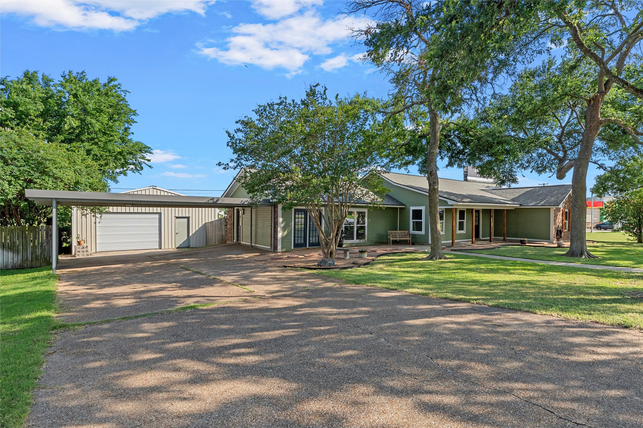 105 James Wesley Drive Robinson TX 76706