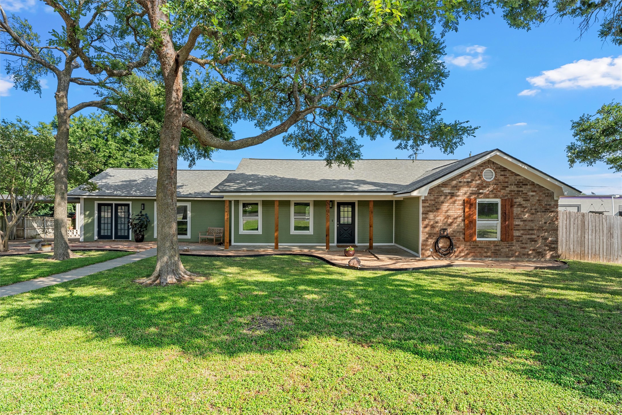 105 James Wesley Drive Robinson TX 76706