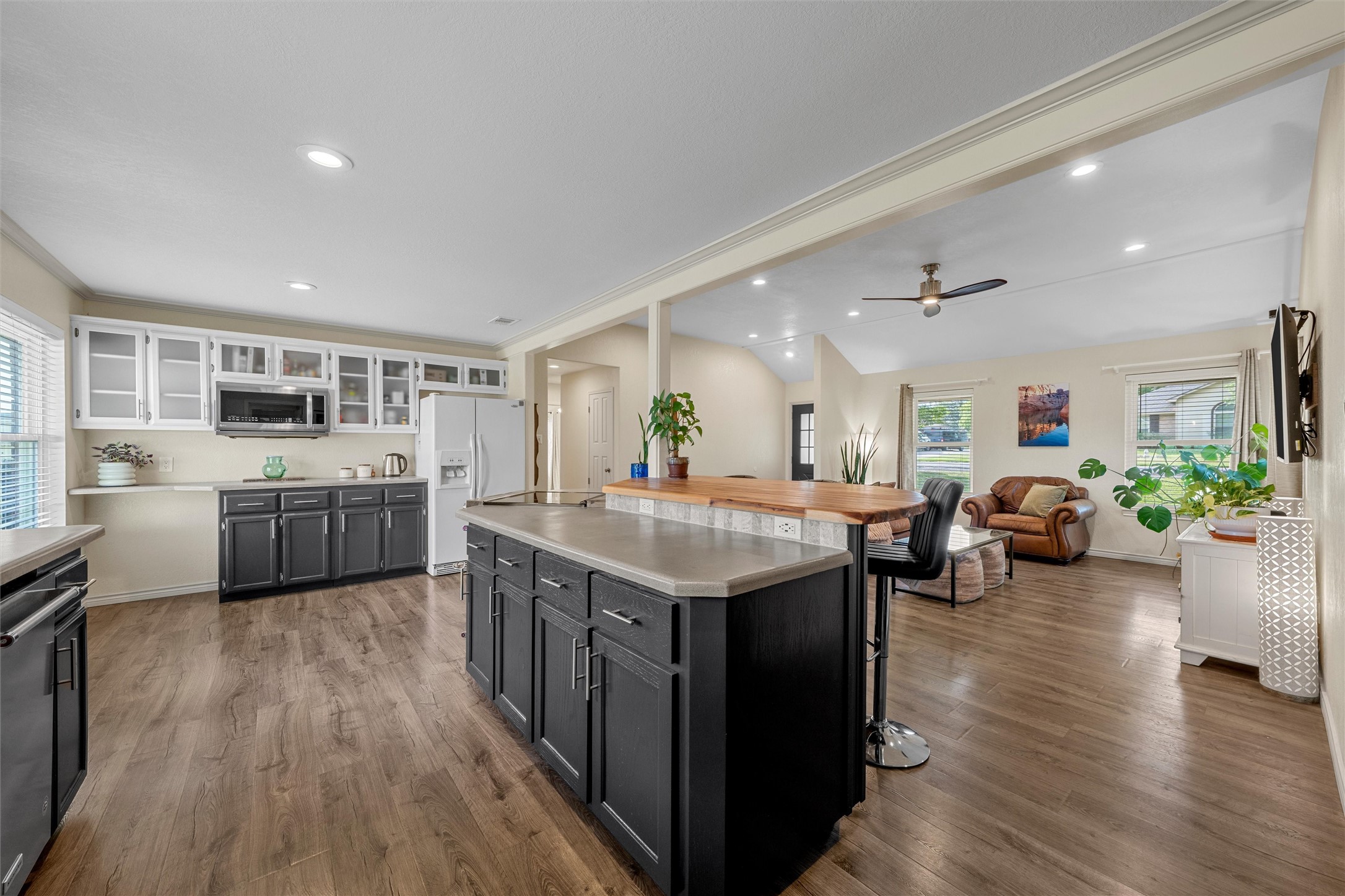 105 James Wesley Drive Robinson TX 76706