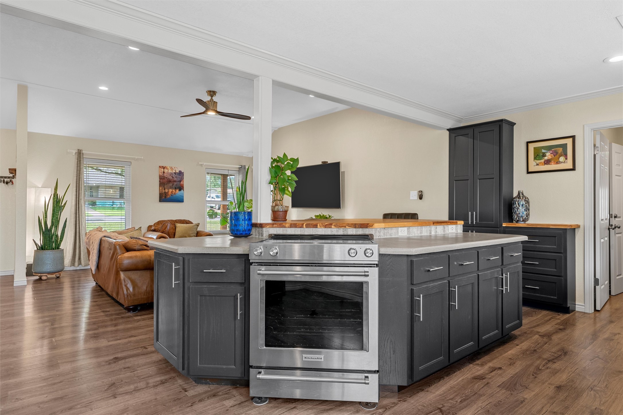 105 James Wesley Drive Robinson TX 76706