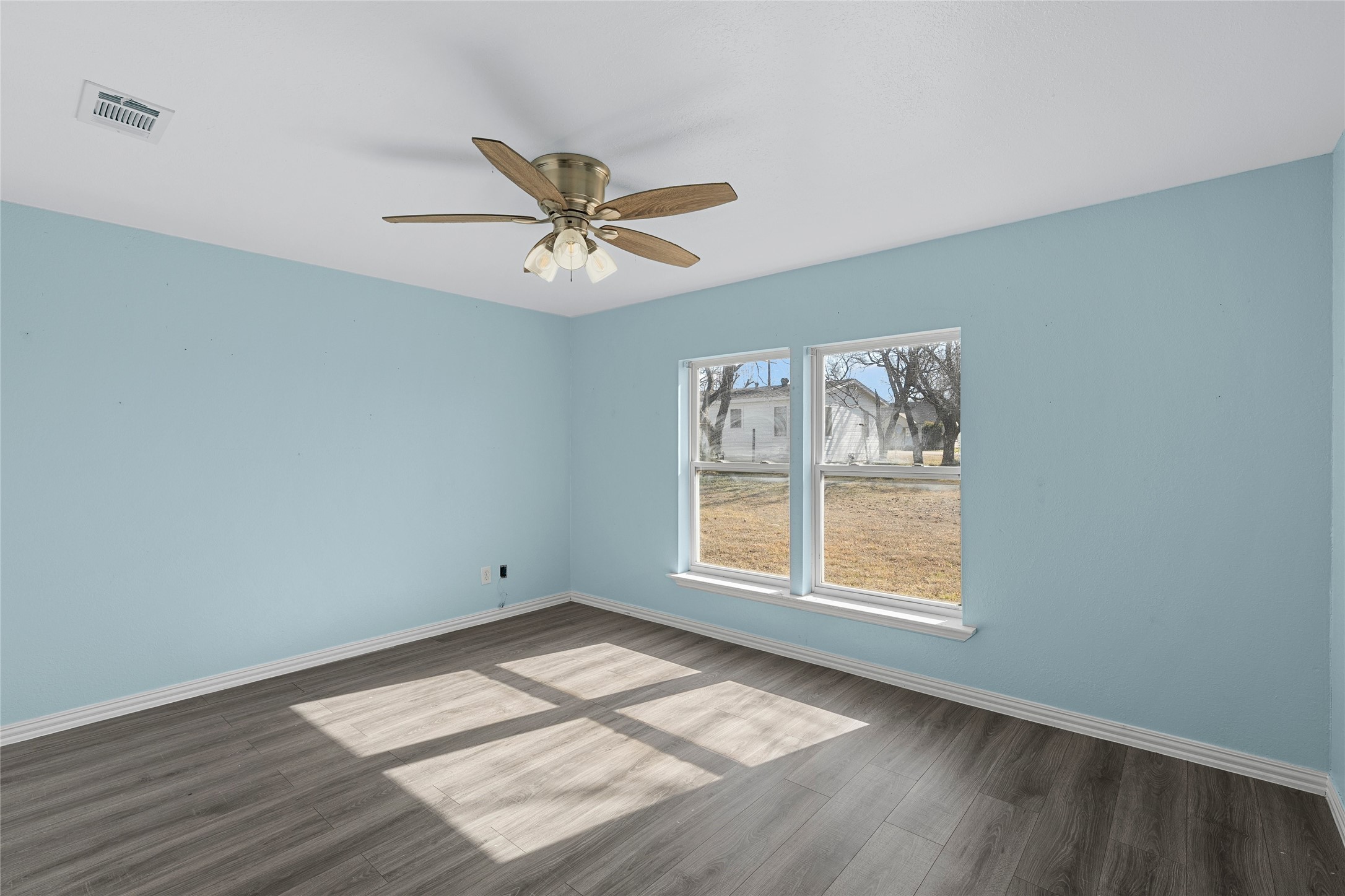 310 S 3rd Street Abbott TX 76621