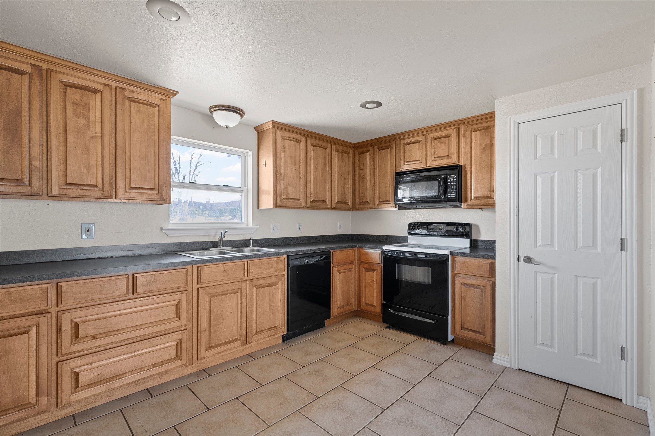 310 S 3rd Street Abbott TX 76621