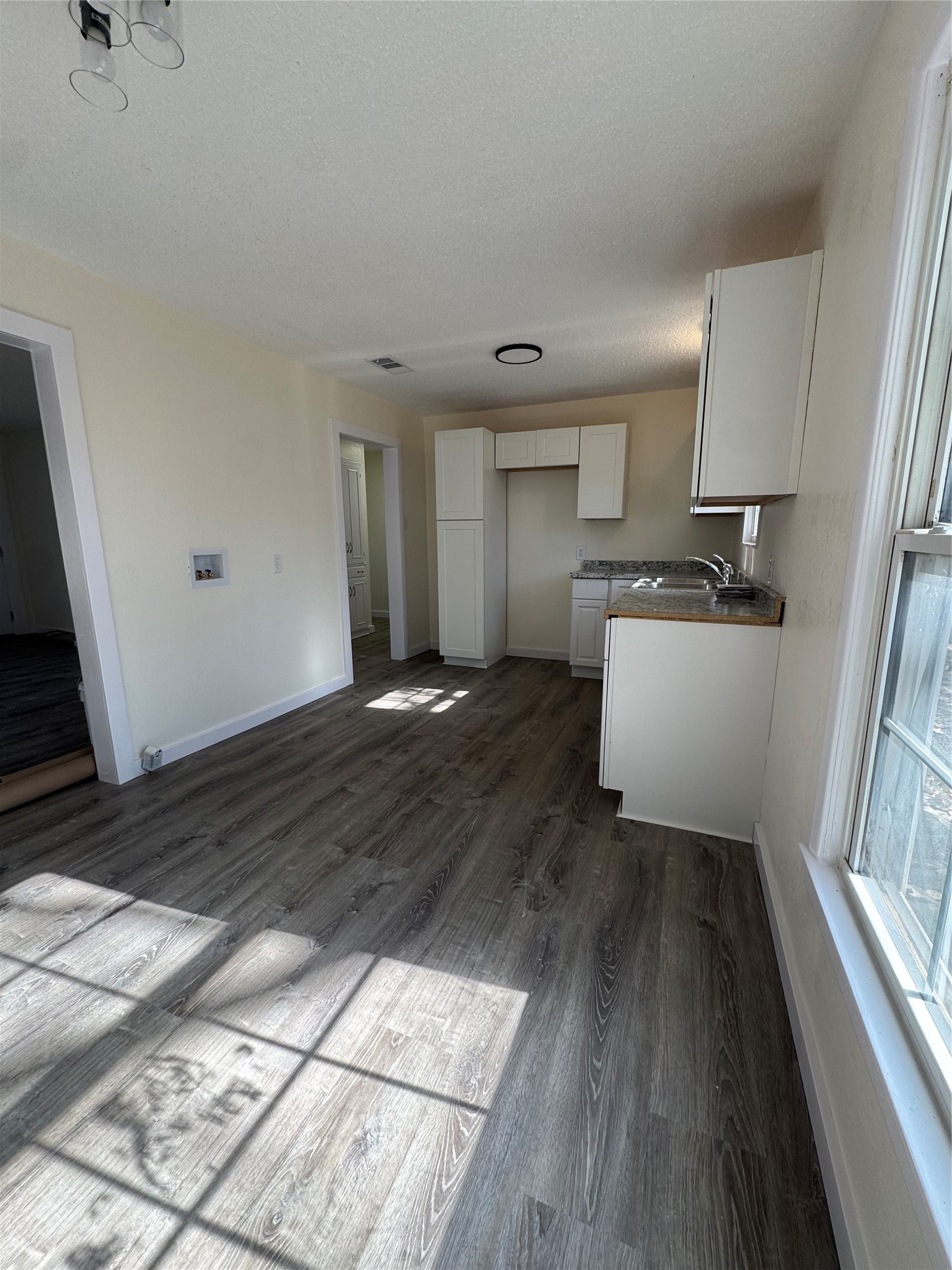 214 E Acheson Street Denison TX 75021