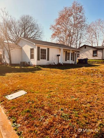 214 E Acheson Street Denison TX 75021