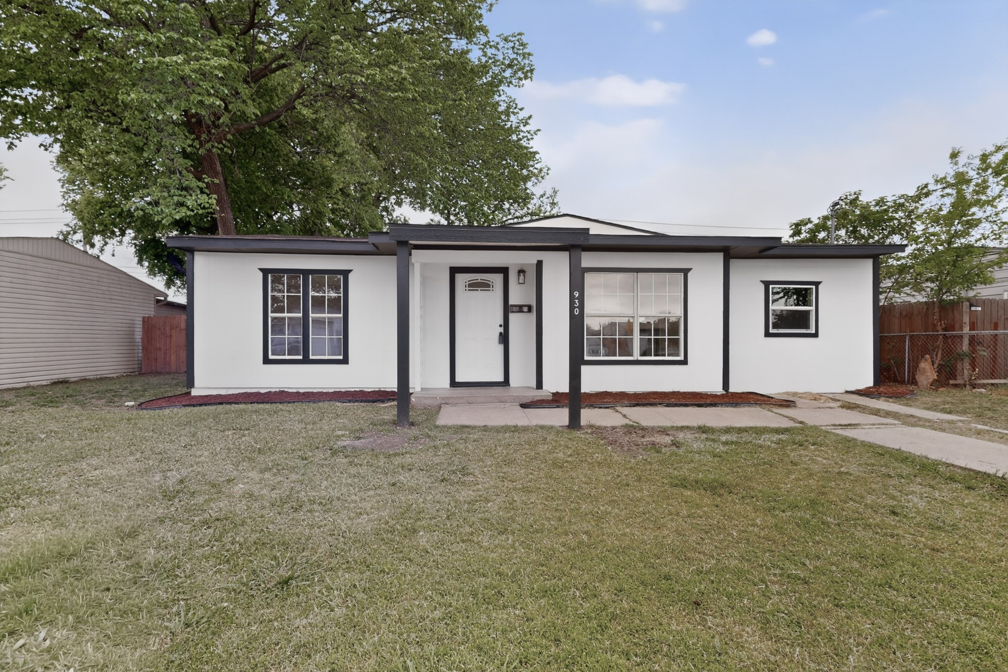 930 Shawnee Trace Grand Prairie TX 75051