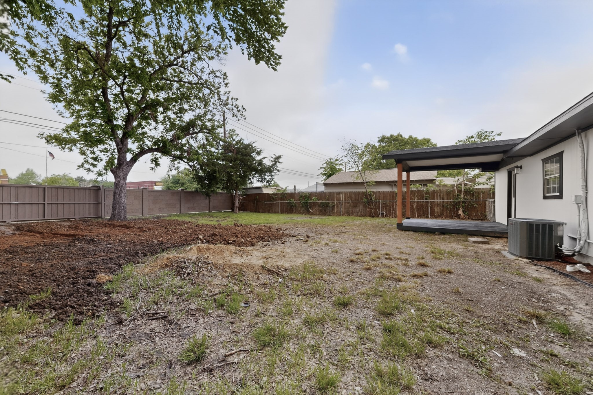 930 Shawnee Trace Grand Prairie TX 75051