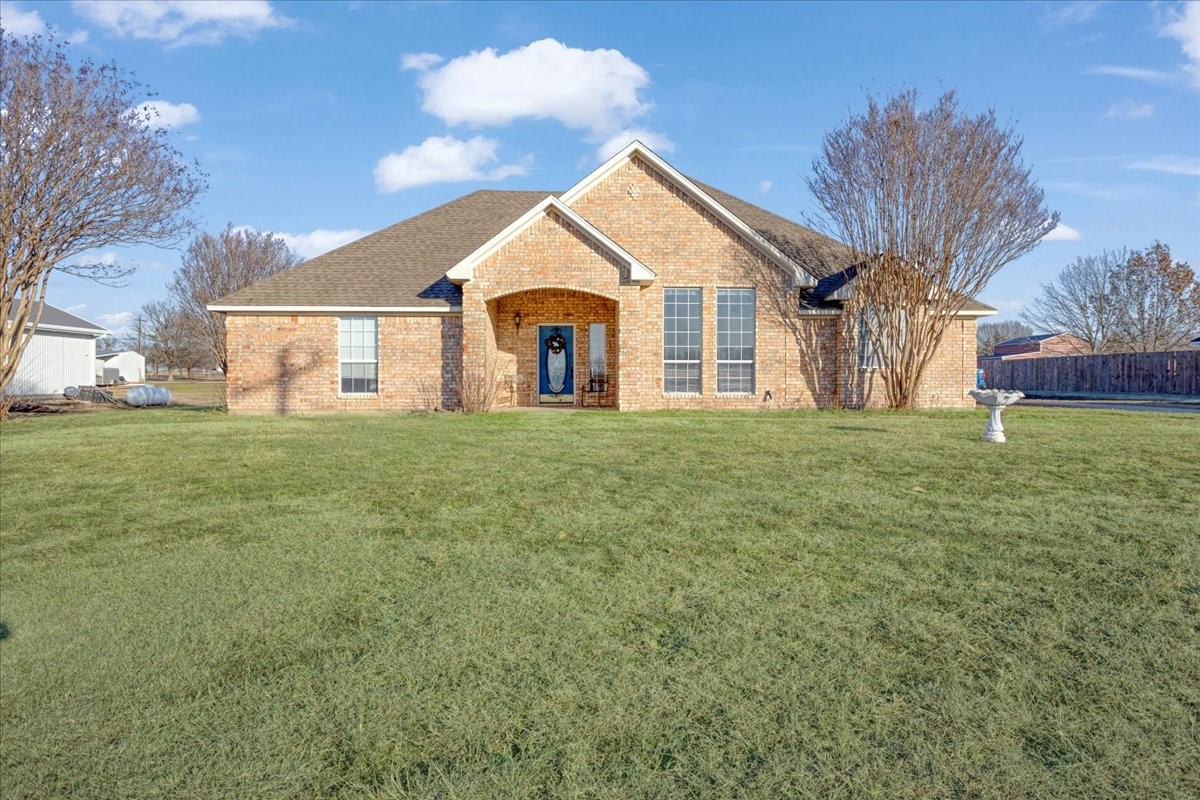 312 Jim Jones Road Van Alstyne TX 75495