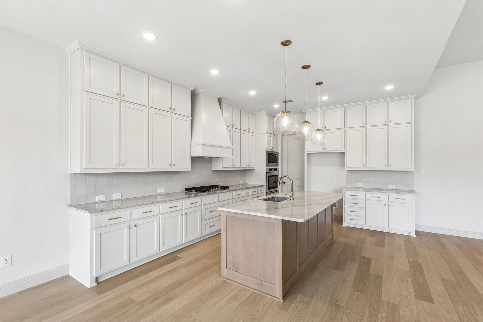 1011 Emerald Trace Drive Justin TX 76247