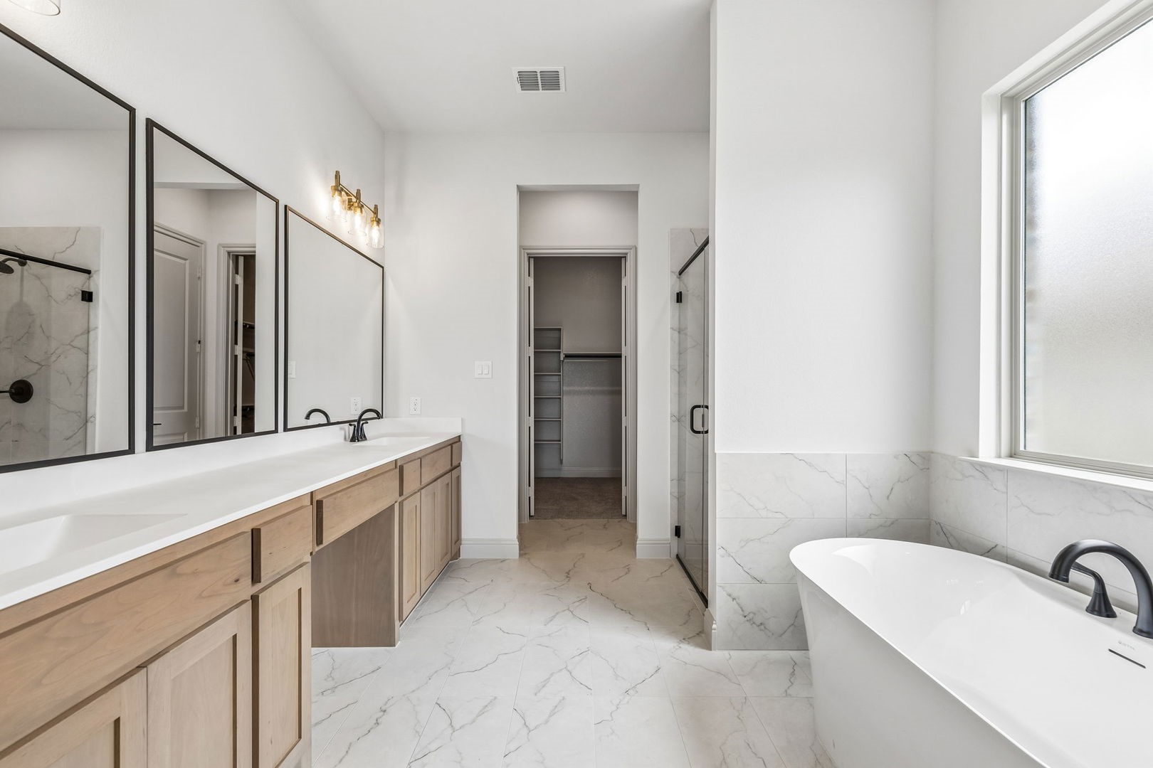 1011 Emerald Trace Drive Justin TX 76247