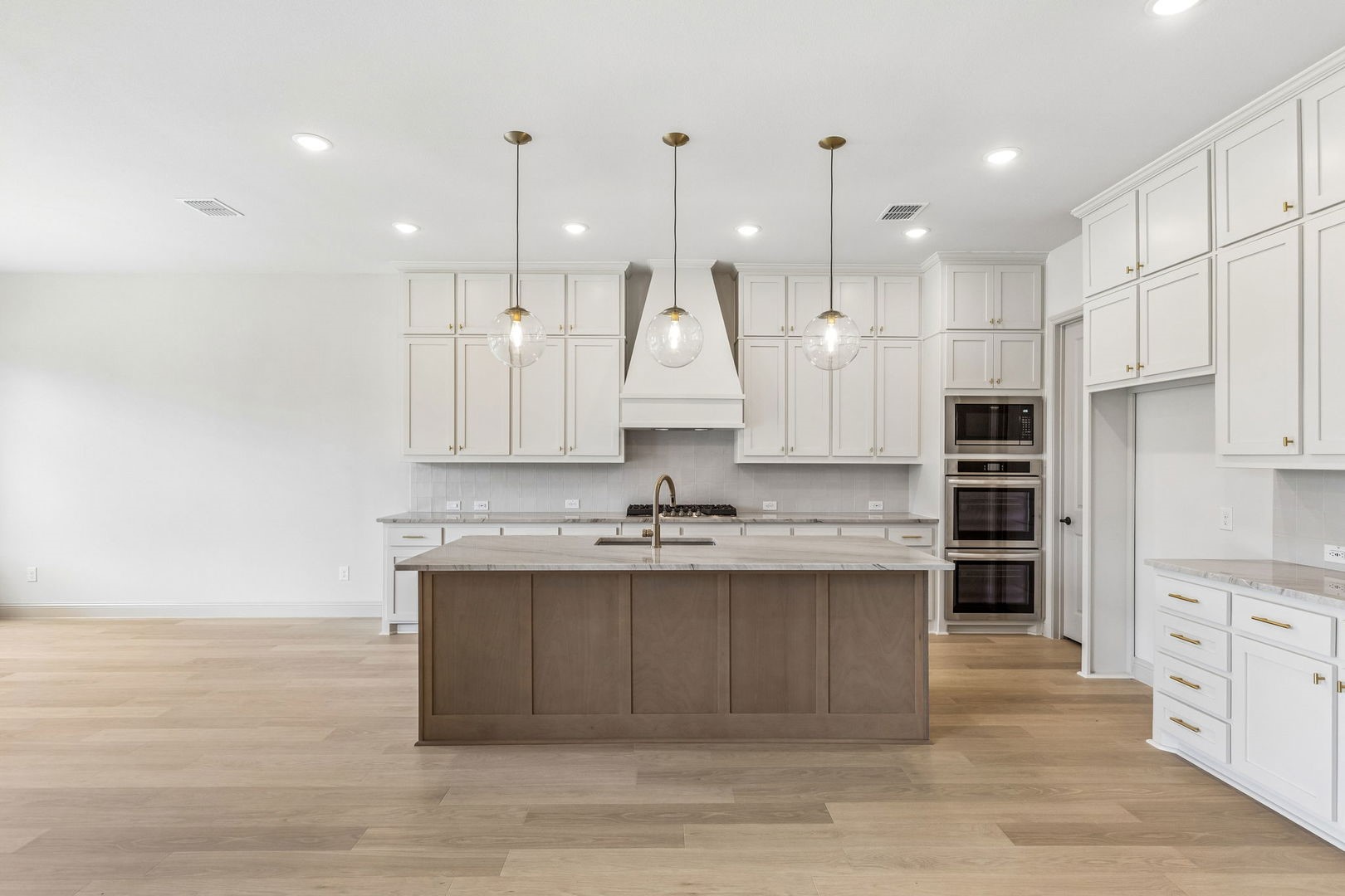 1011 Emerald Trace Drive Justin TX 76247