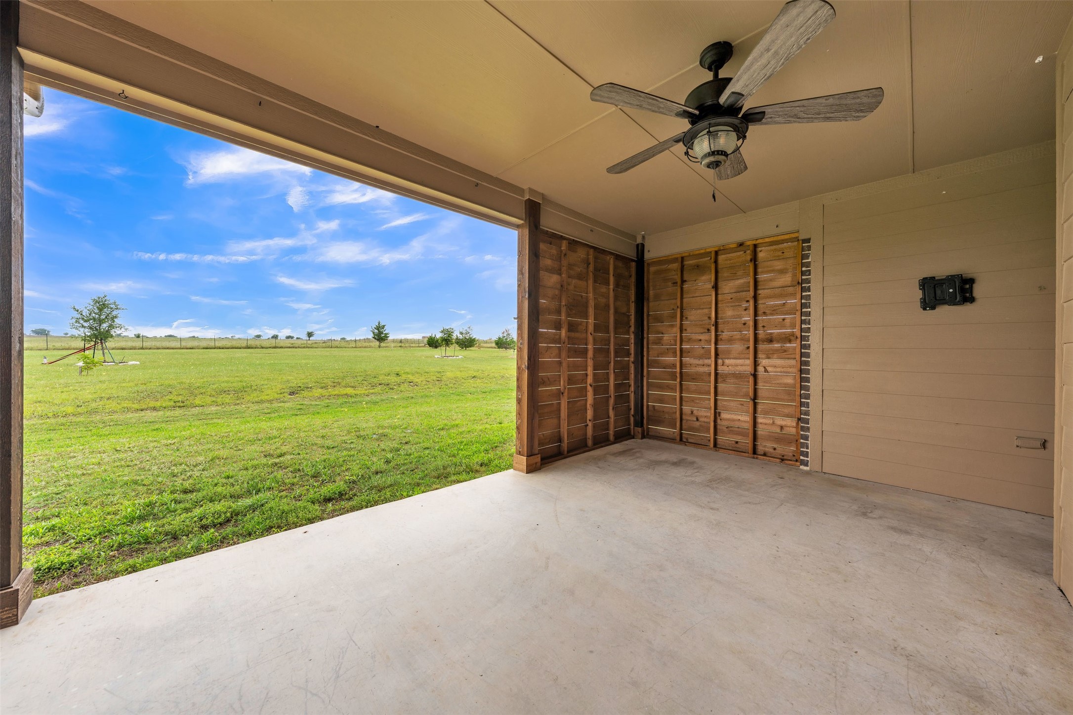 571 County Road 2830 Decatur TX 76234