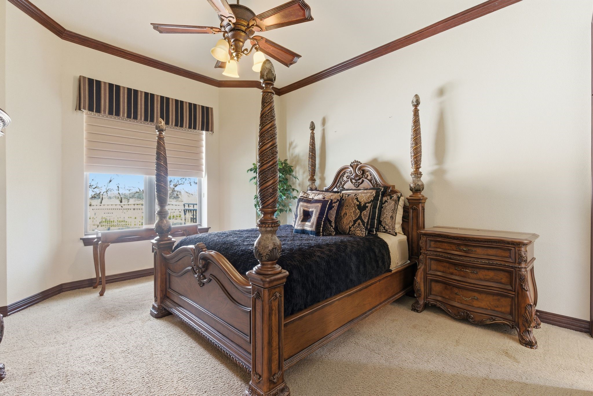 8970 Burnett Road Justin TX 76247