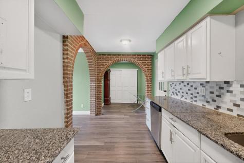 9805 Grady Lane Dallas TX 75217