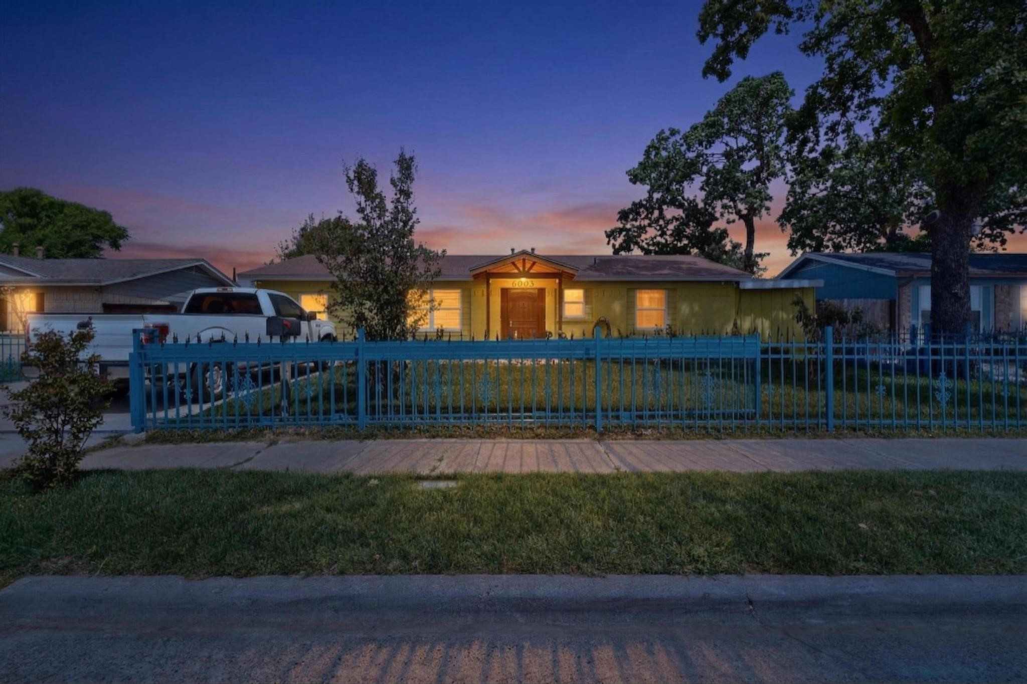9805 Grady Lane Dallas TX 75217