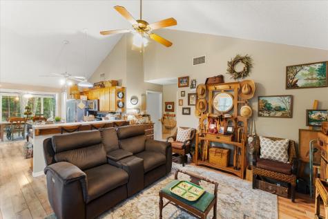 177 Woodfern Glen Holly Lake Ranch TX 75765