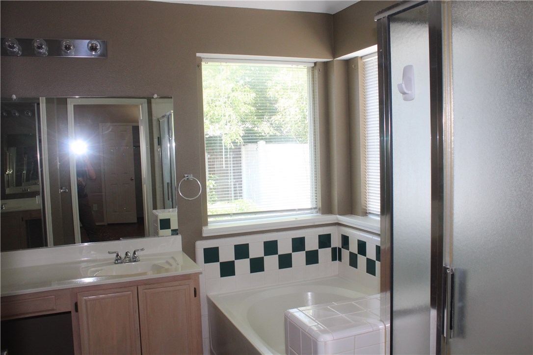 821 Lowe Drive Cedar Hill TX 75104