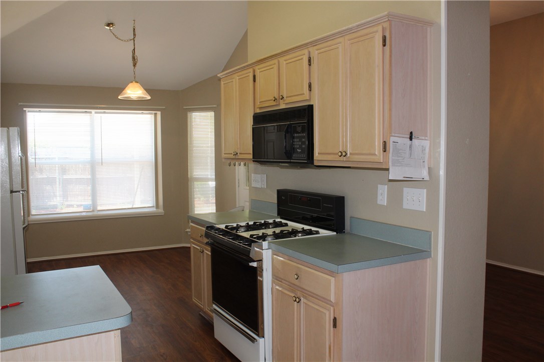 821 Lowe Drive Cedar Hill TX 75104