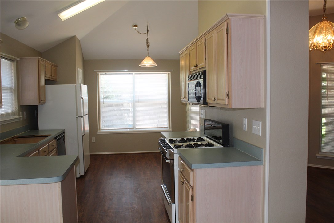 821 Lowe Drive Cedar Hill TX 75104