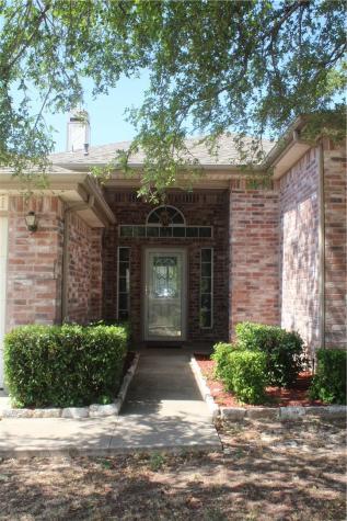 821 Lowe Drive Cedar Hill TX 75104